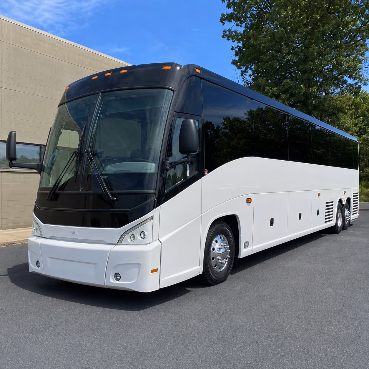 bonnaroo shuttle buses from murfreesboro for the full festival weekend