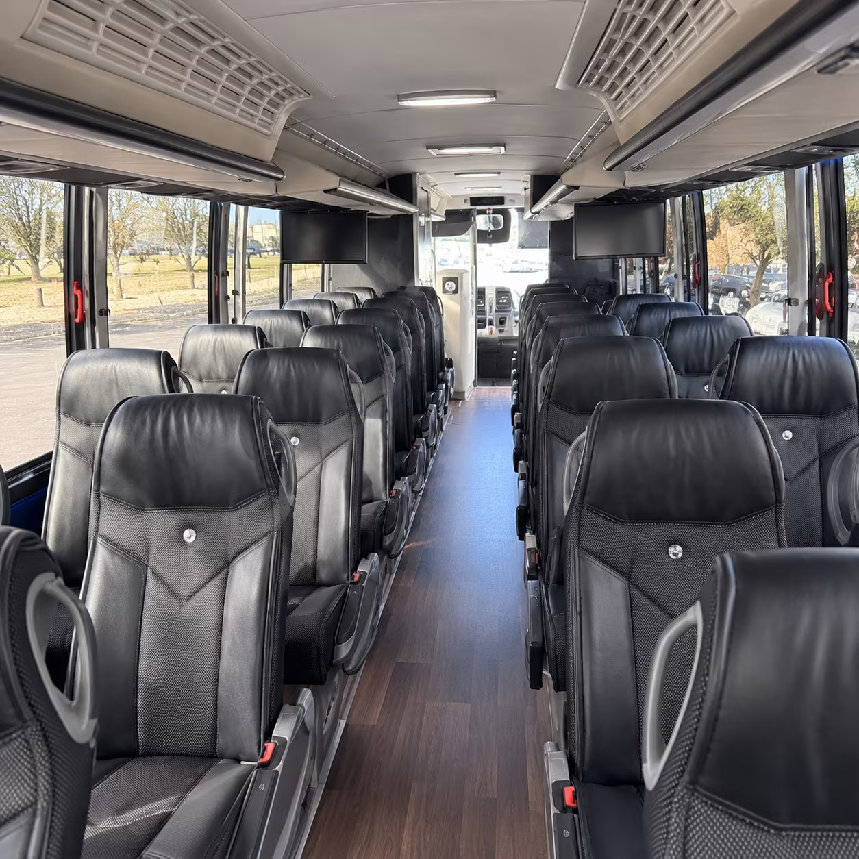 long distance corporate charter buses to nashville franklin and beyond
