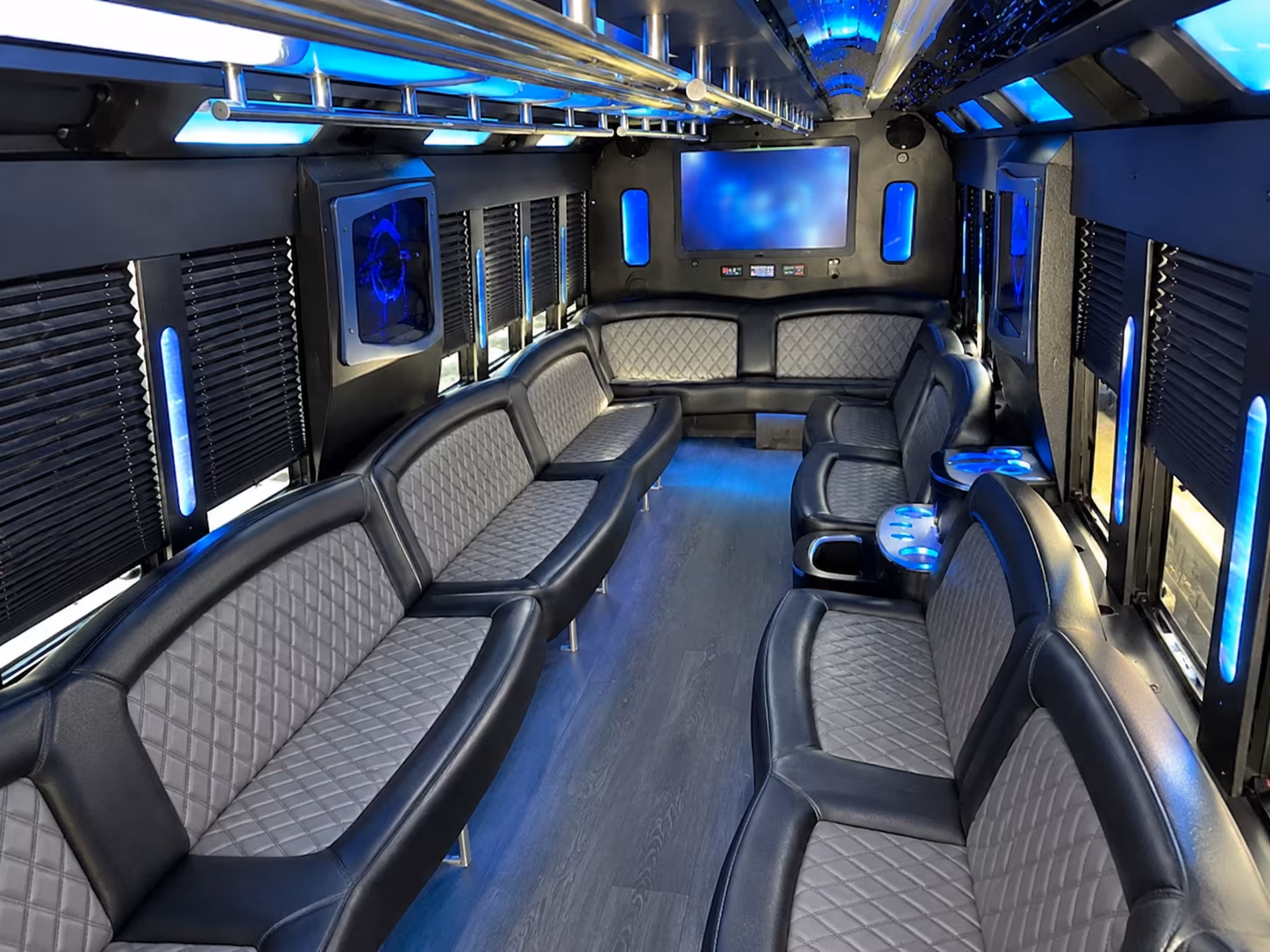 nashvilles lower broadway honky tonk district party bus rental