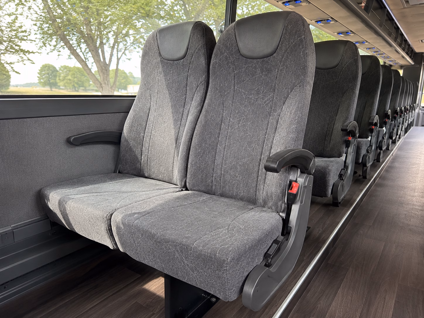 out of state charter buses from murfreesboro to louisville birmingham and charlotte